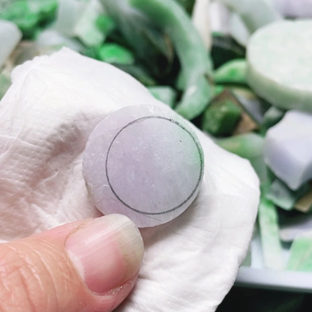 【闪购商品】翡翠颈饰未镶嵌熊*A货