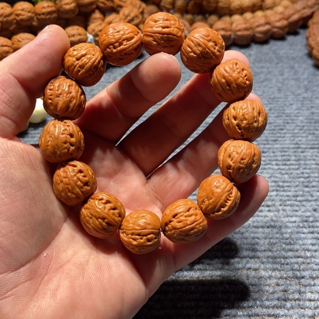 文玩核桃手串桃心