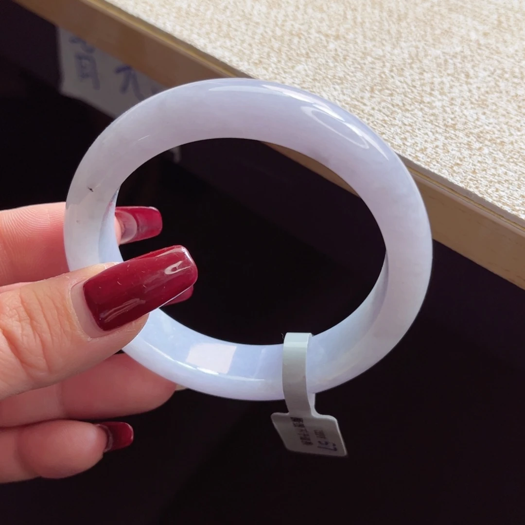 翡翠手镯未镶嵌手镯