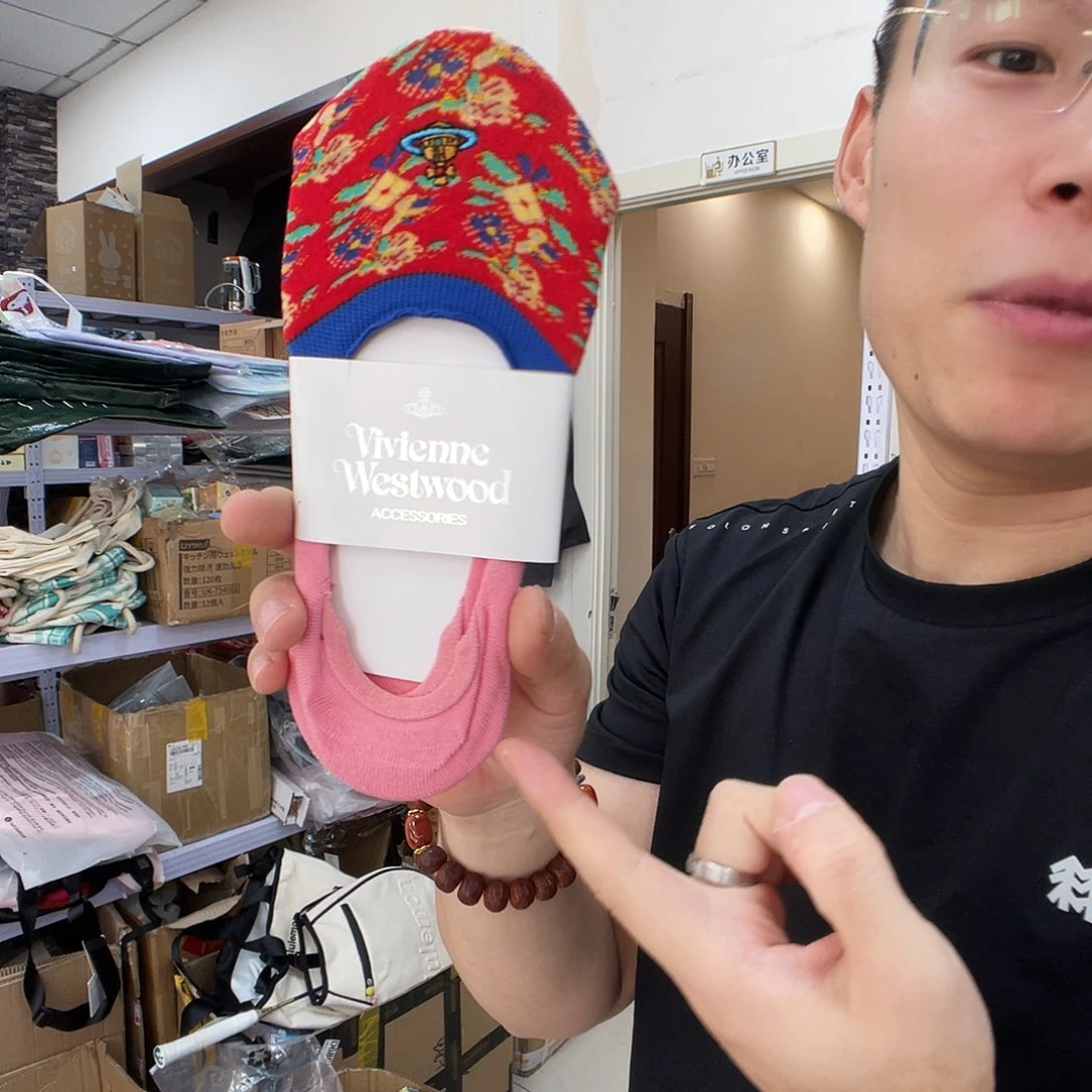 PU化妆包等各种产品和