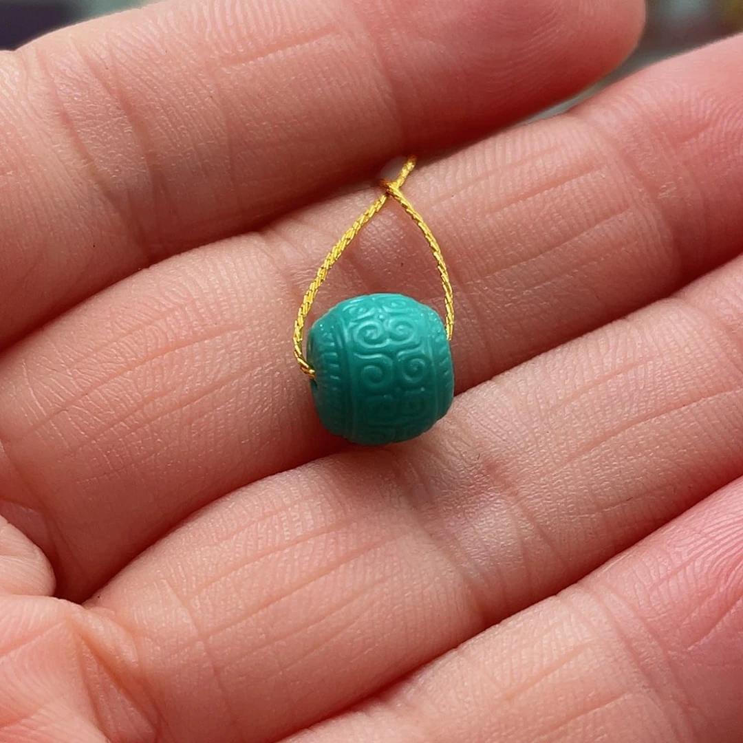 绿松石颈饰未镶嵌