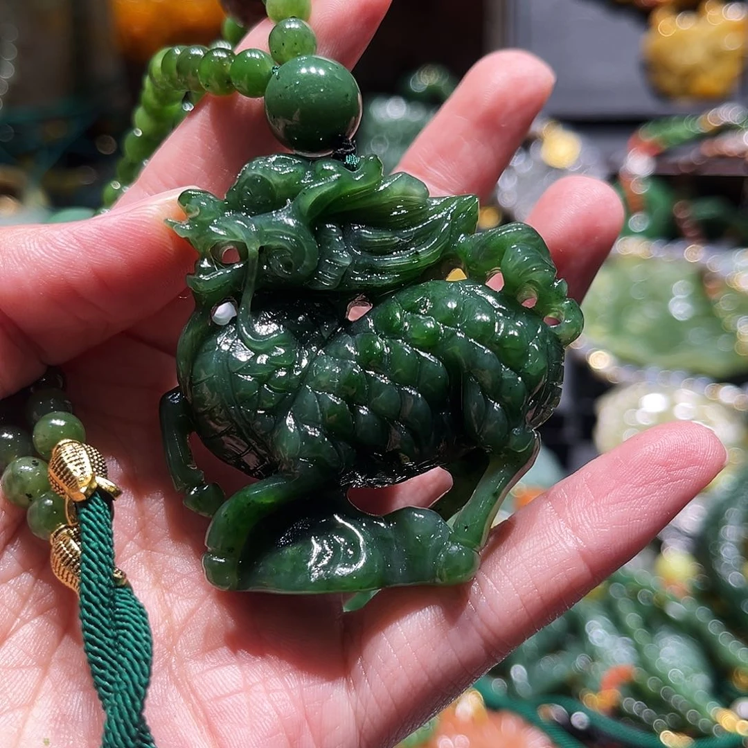 颈饰未镶嵌和田玉沈****