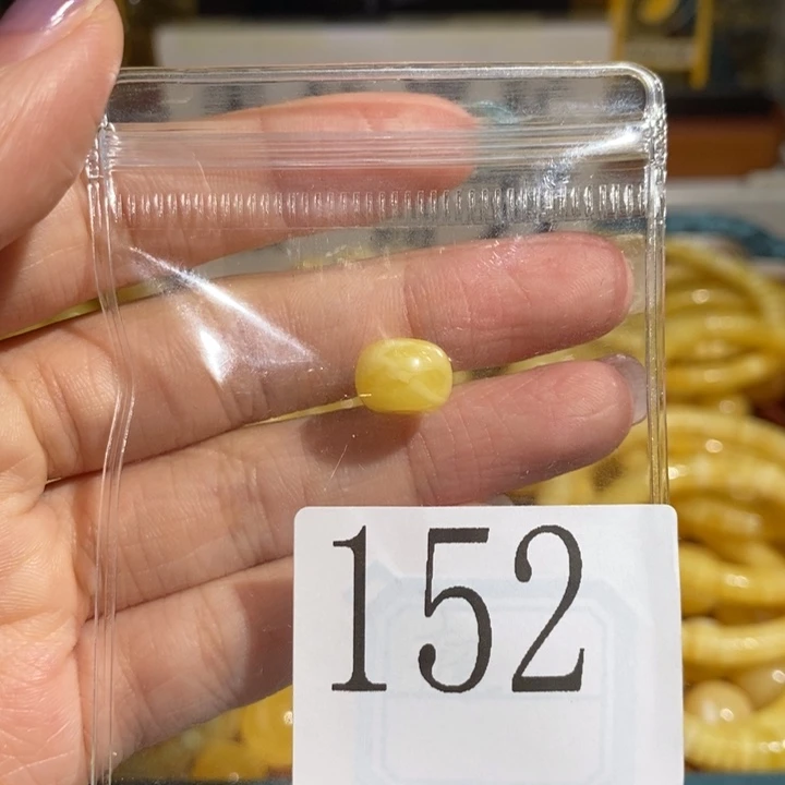 未镶嵌琥珀珠宝奇石152