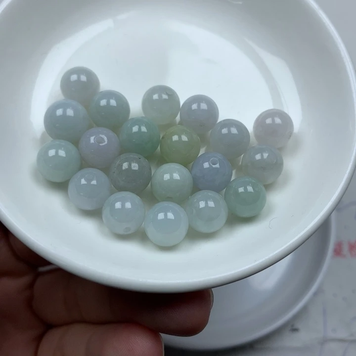 翡翠颈饰未镶嵌卡9➕