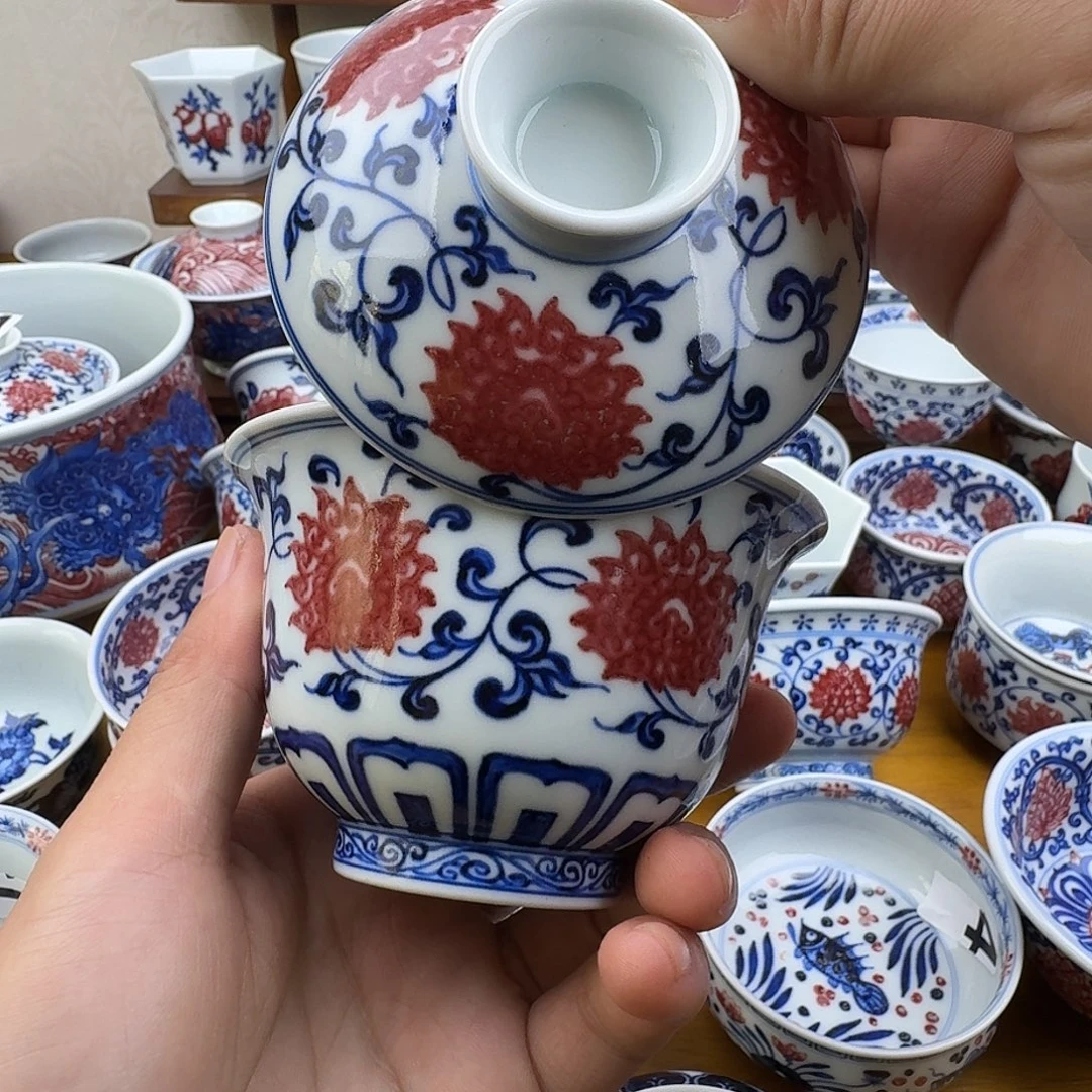 当代釉里红元宝盖碗