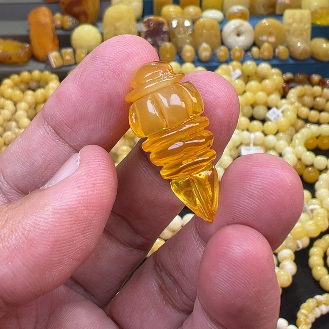 蜜蜡未镶嵌裸石2.85克