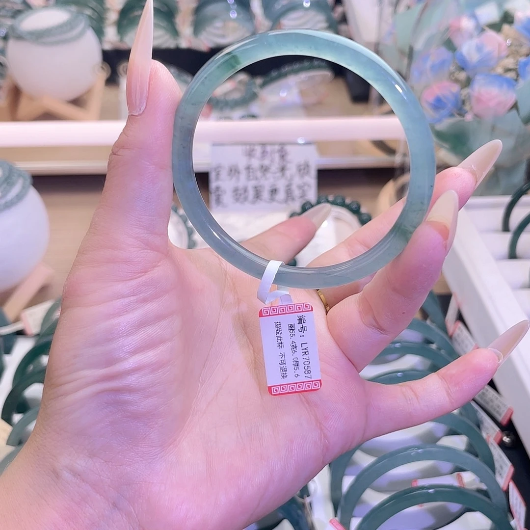 翡翠未镶嵌手镯54-55圈