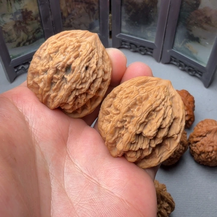 文玩核桃吊坠汉高虎37