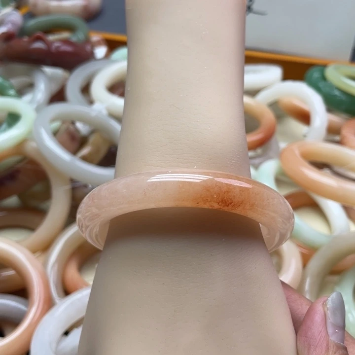 未镶嵌石英岩玉珠宝奇石流***包