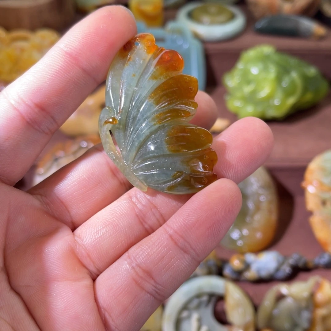 未镶嵌蛇纹石玉颈饰