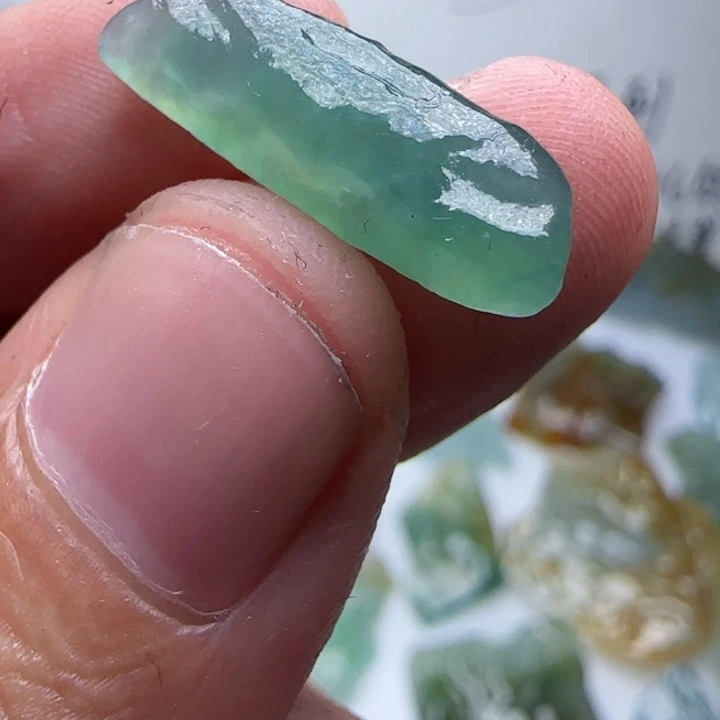 定制翡翠未镶嵌不包工