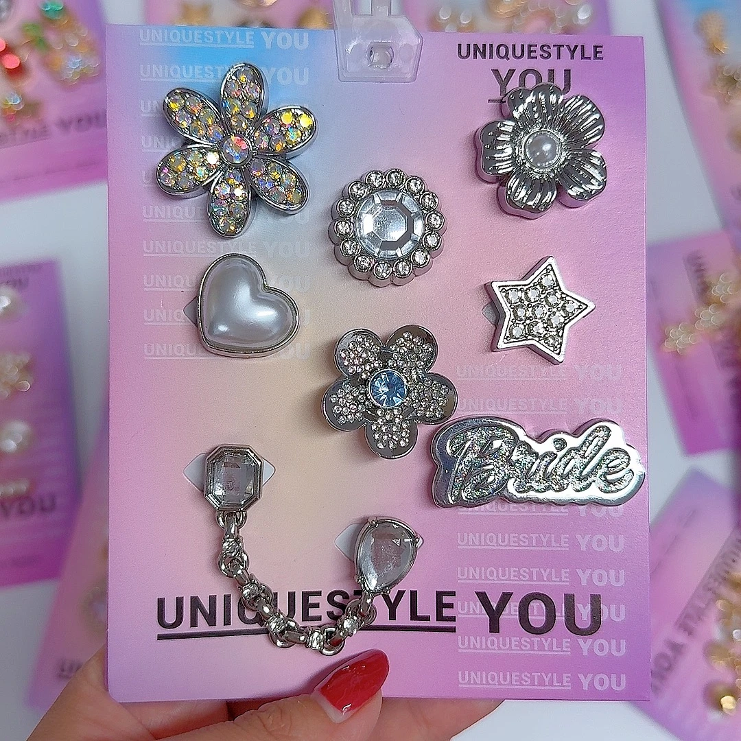 2025夏季新款洞洞鞋鞋花配饰水钻耀石智必星复古沙滩鞋可拆卸鞋扣