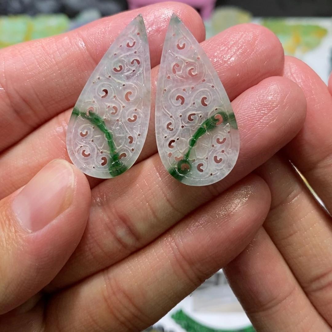 定制翡翠未镶嵌耳饰