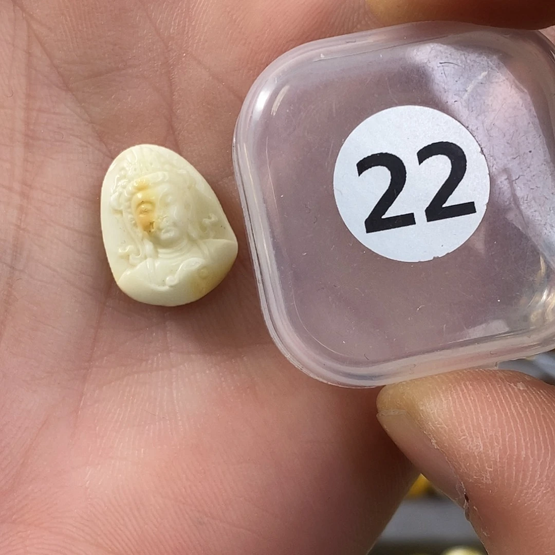 琥珀裸石未镶嵌微瑕