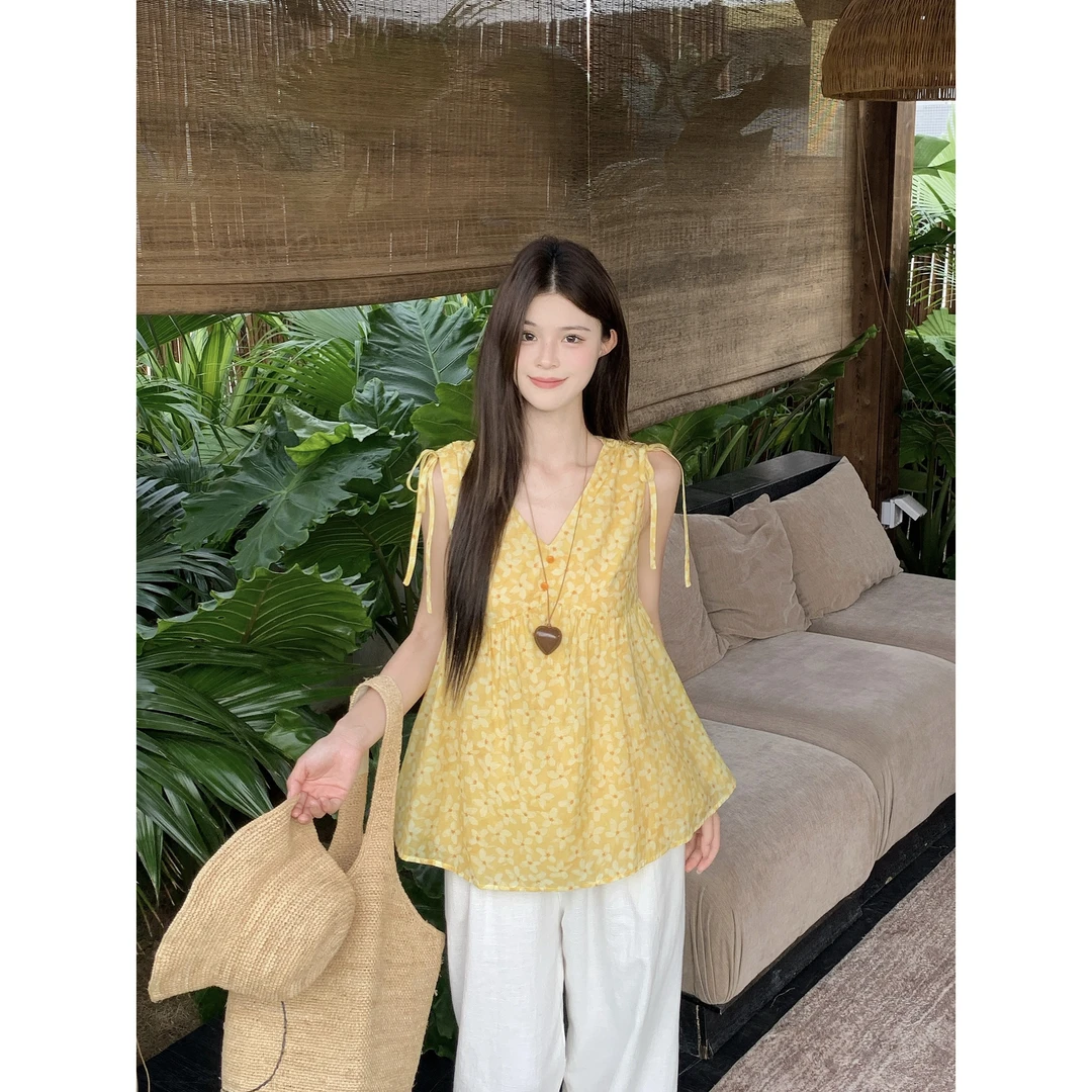 2025夏季新款甜美减龄轻薄碎花A摆百搭V领抽绳无袖衬衫娃娃衫女装