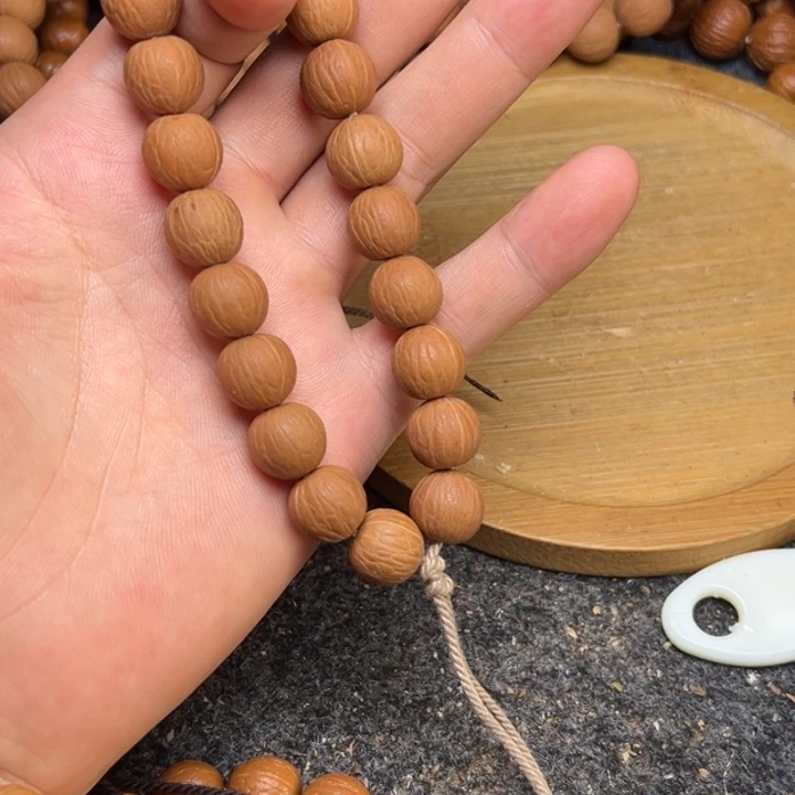 ****.吊坠猴头核桃聚宝盆13精卡不打底