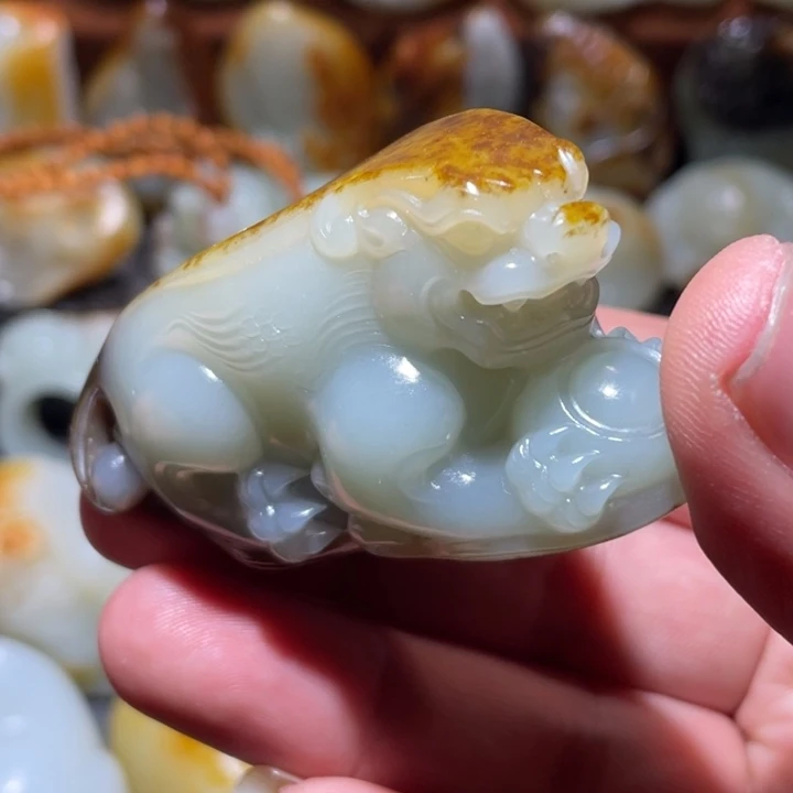 和田玉未镶嵌挂件