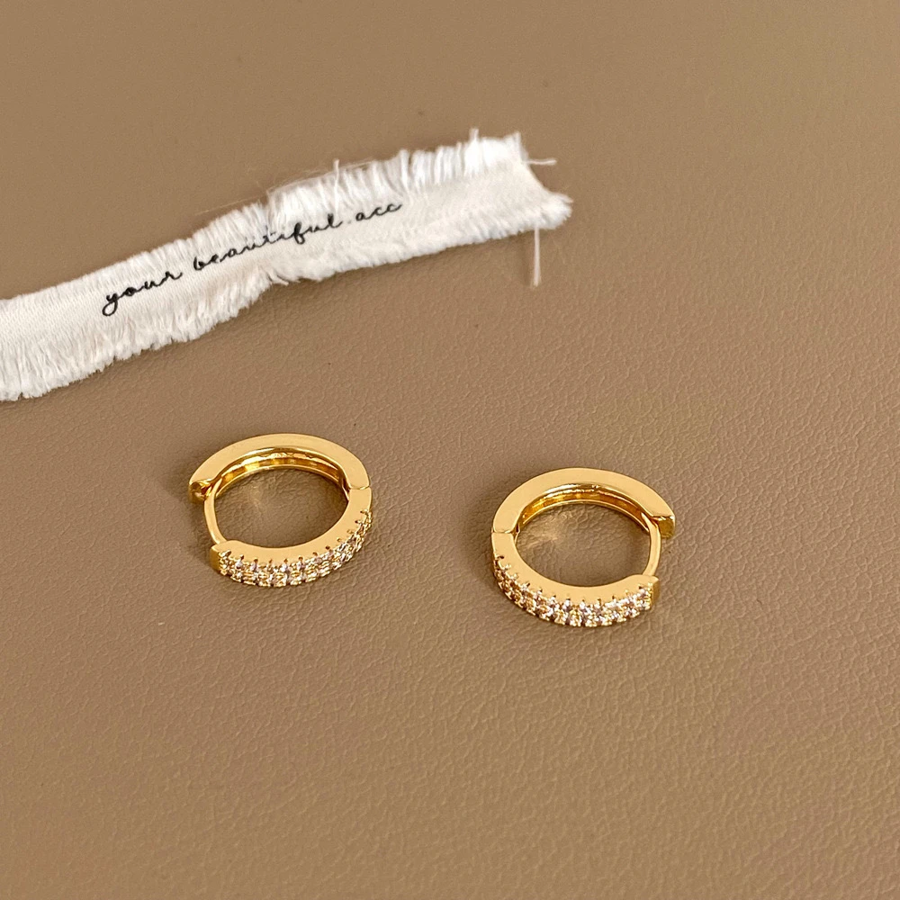 铜合金耳饰 轻奢耳环女ins气质百搭日常通勤耳扣耳饰（B46）