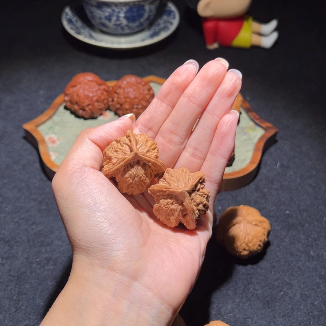 文玩核桃把件刘***。34公子帽三棱