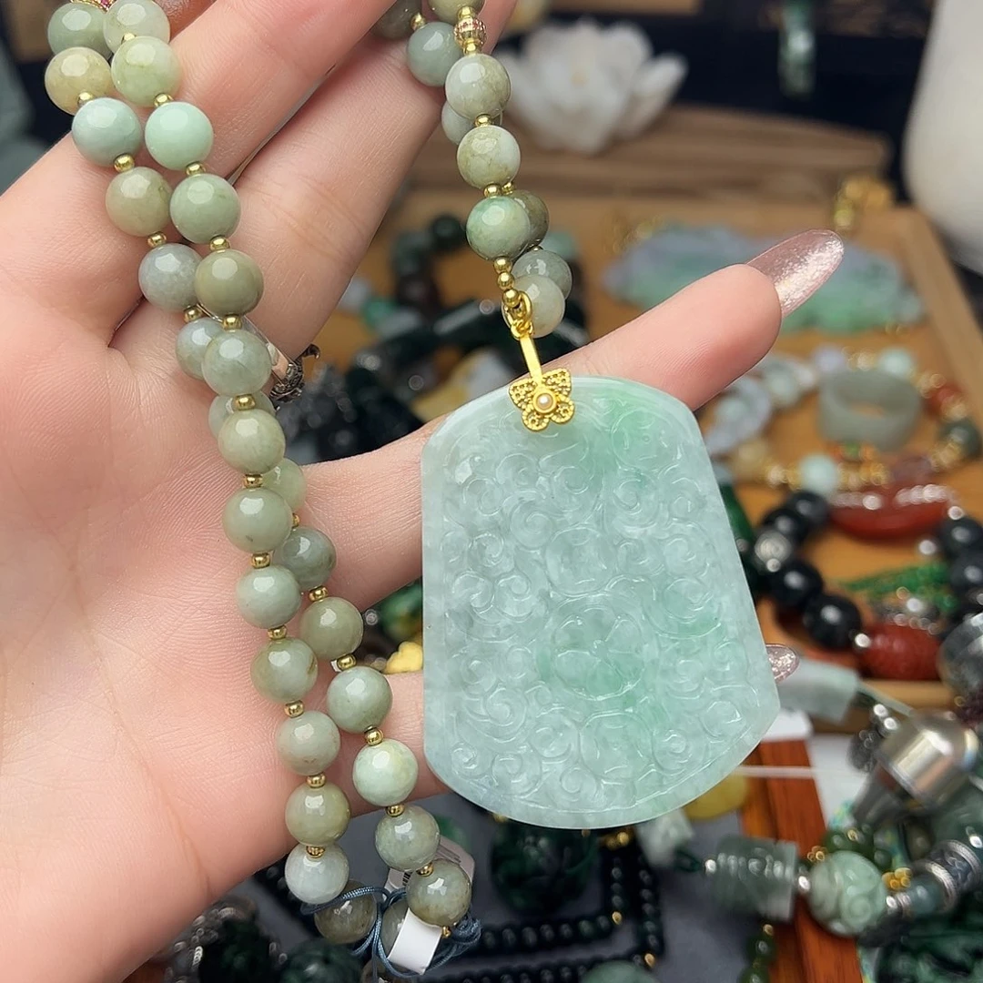 翡翠吊坠(赠链)未镶嵌吊坠20