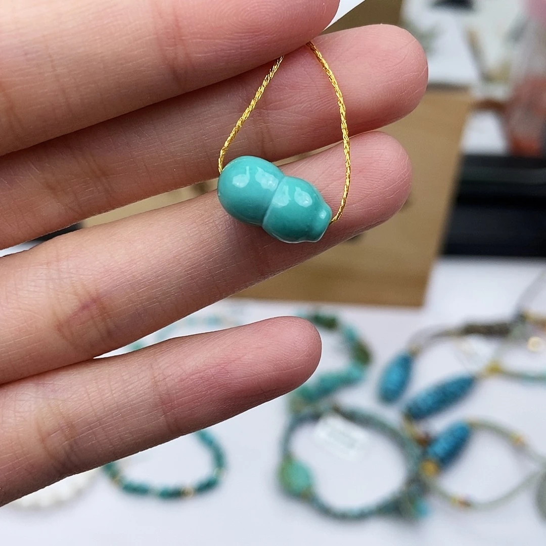 未镶嵌绿松石珠宝奇石