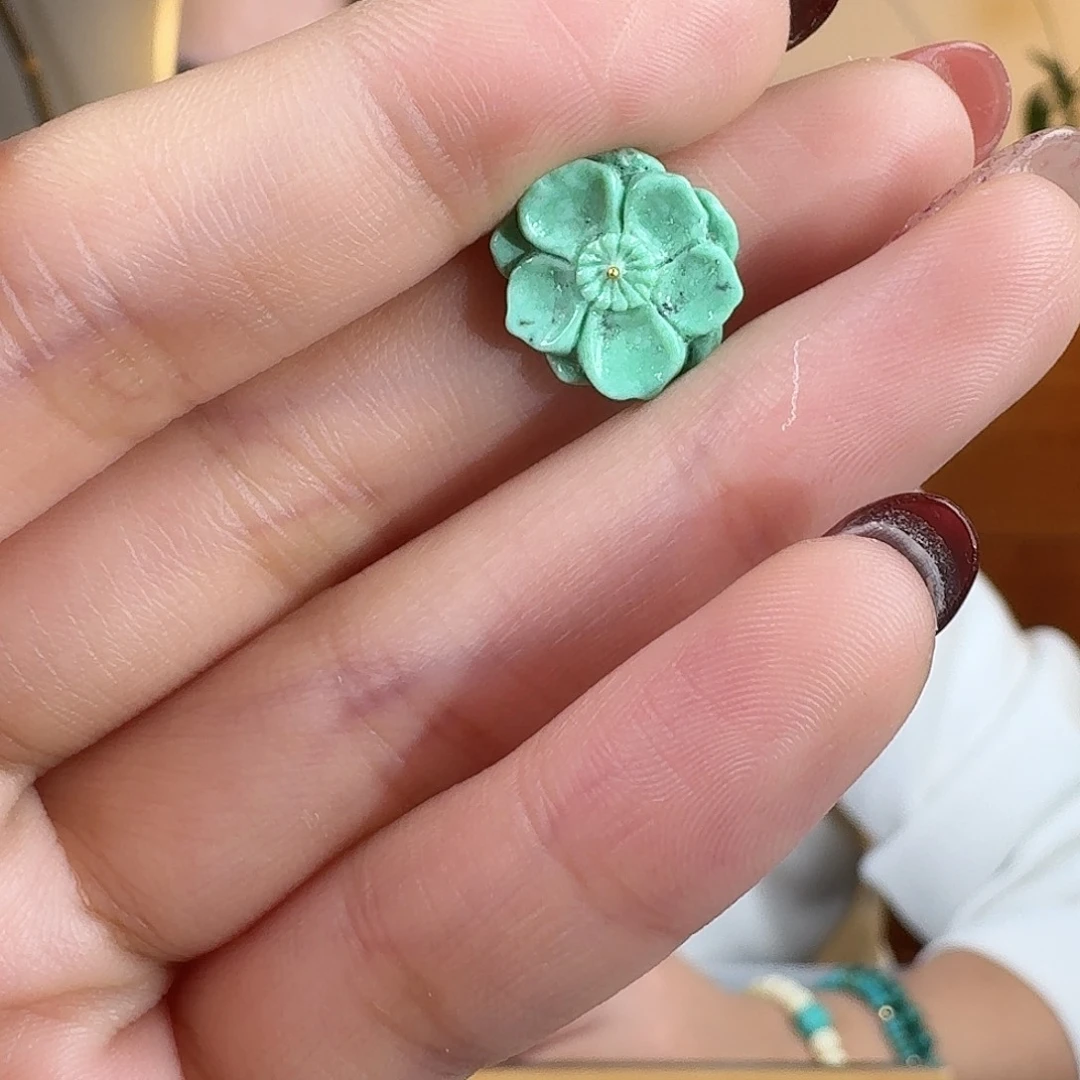 绿松石未镶嵌挂件