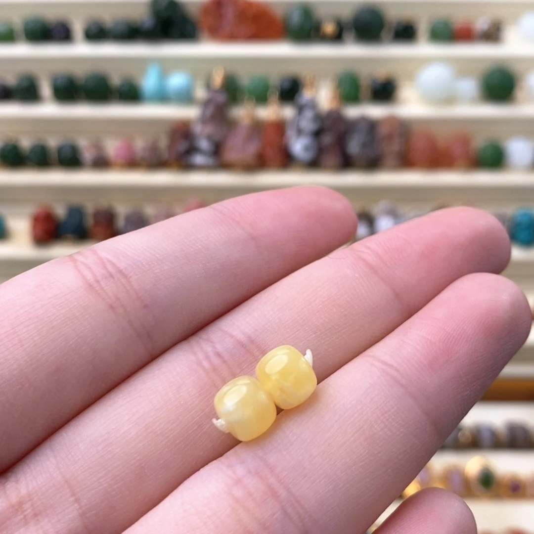 蜜蜡未镶嵌颈饰对珠