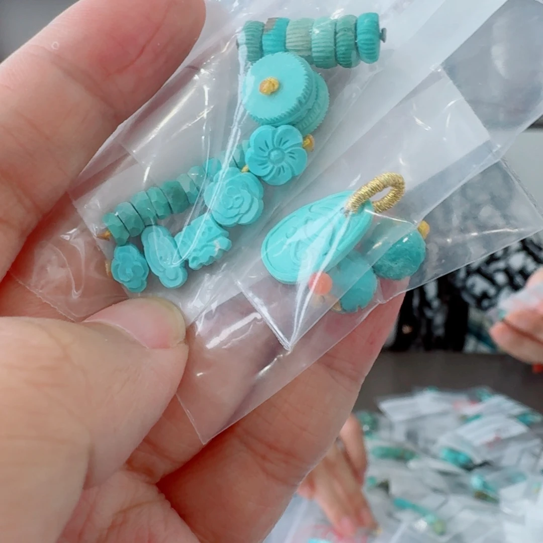 未镶嵌绿松石珠宝奇石