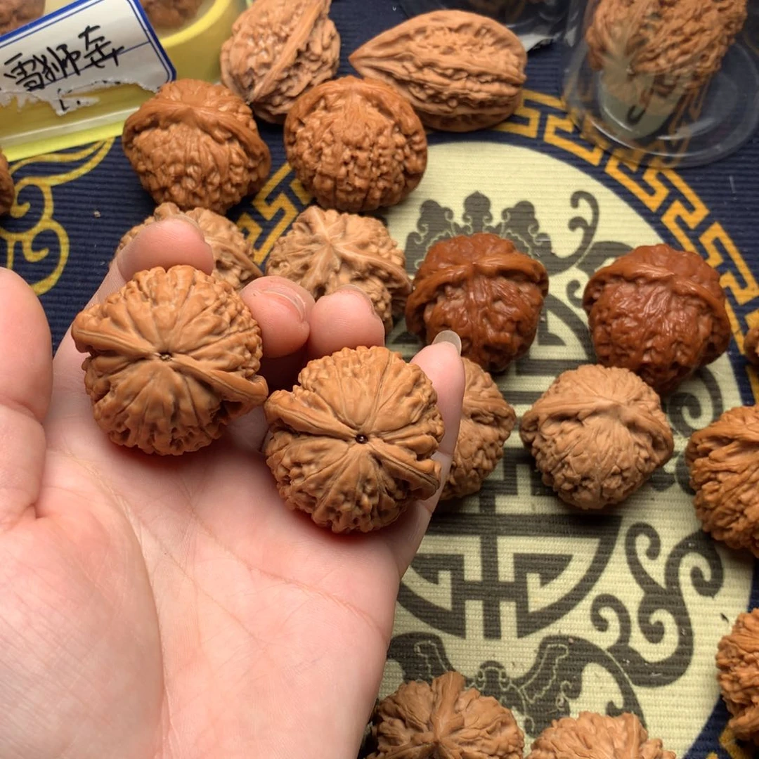 文玩核桃吊坠华莲花37