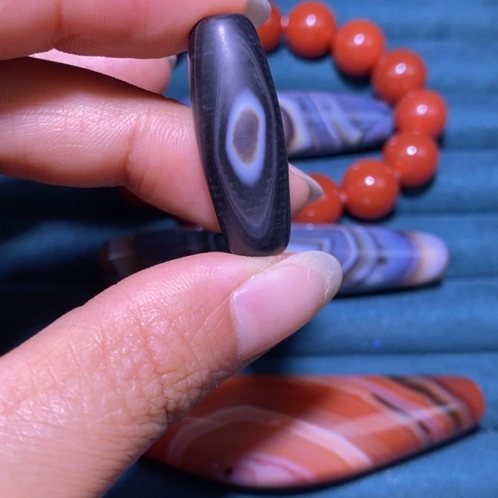 未镶嵌玛瑙/玉髓珠宝奇石