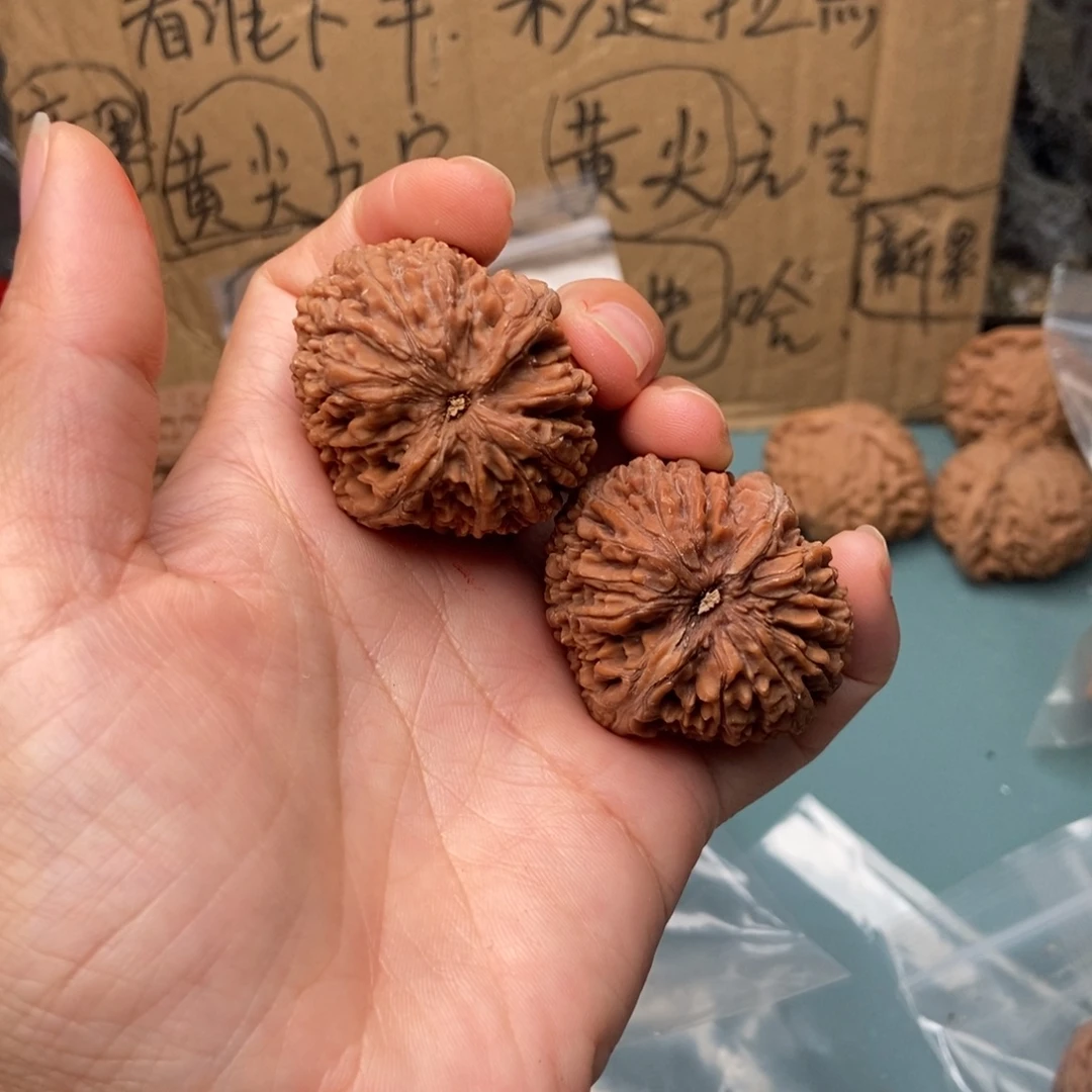 苏***.吊坠文玩核桃蒜头106