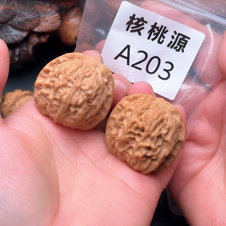 桃核把件核桃黄松峪元宝41