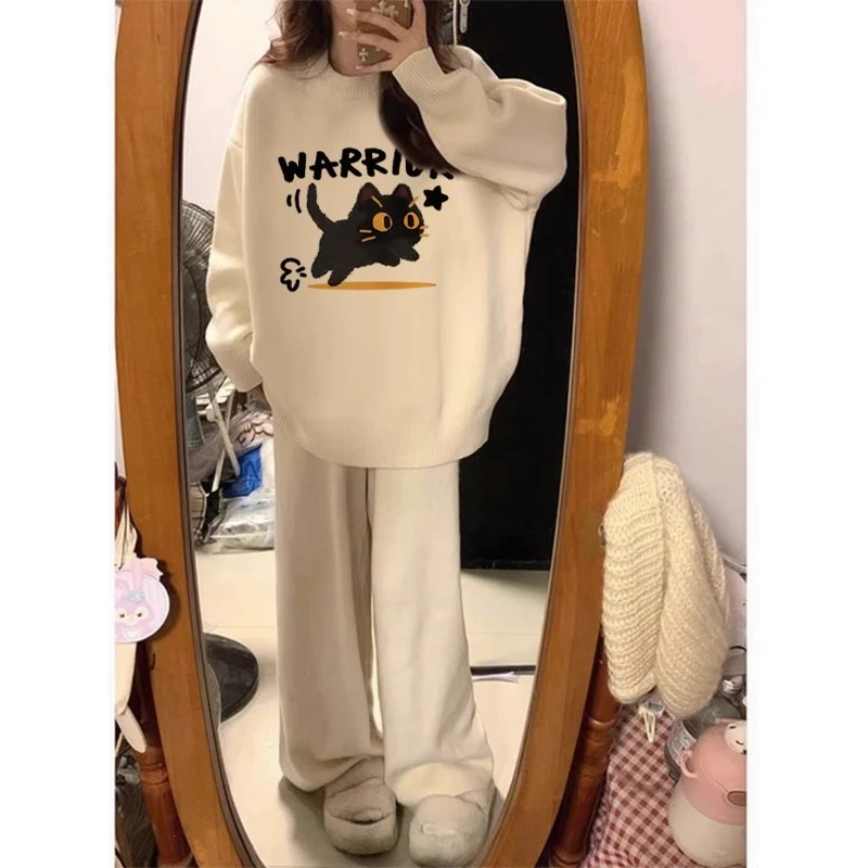胖mm300斤大码猫咪杏色毛衣女秋冬穿搭2025新款慵懒风针织衫上衣