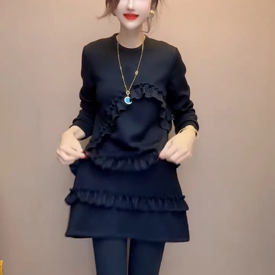 蕾丝拼接时尚大版显瘦轻奢百搭宽松遮肉连衣裙