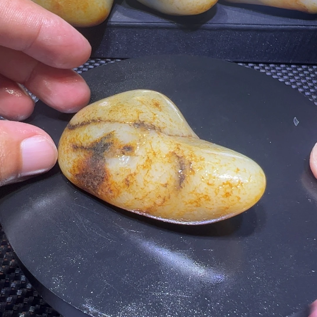 吊坠(不含链)未镶嵌和田玉（子料）105