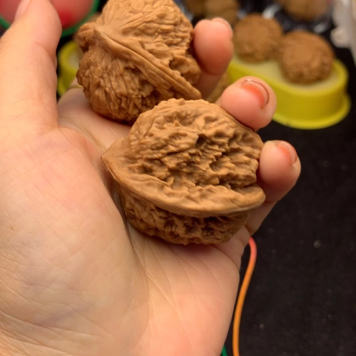 文玩核桃吊坠骑****路核桃