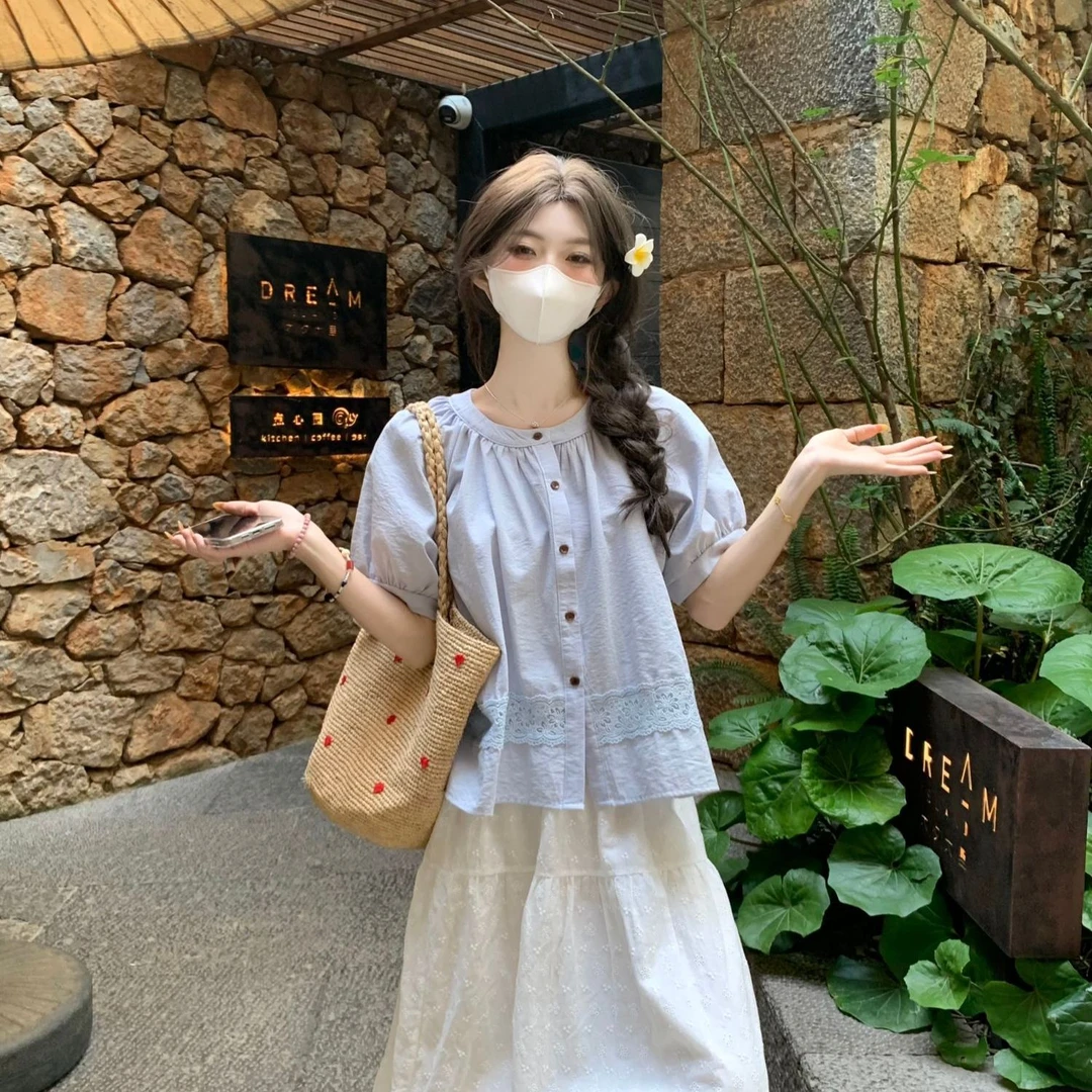 茶里茶气蕾丝拼接镂空衬衫装女夏季2025新款度假风设计感短袖上衣