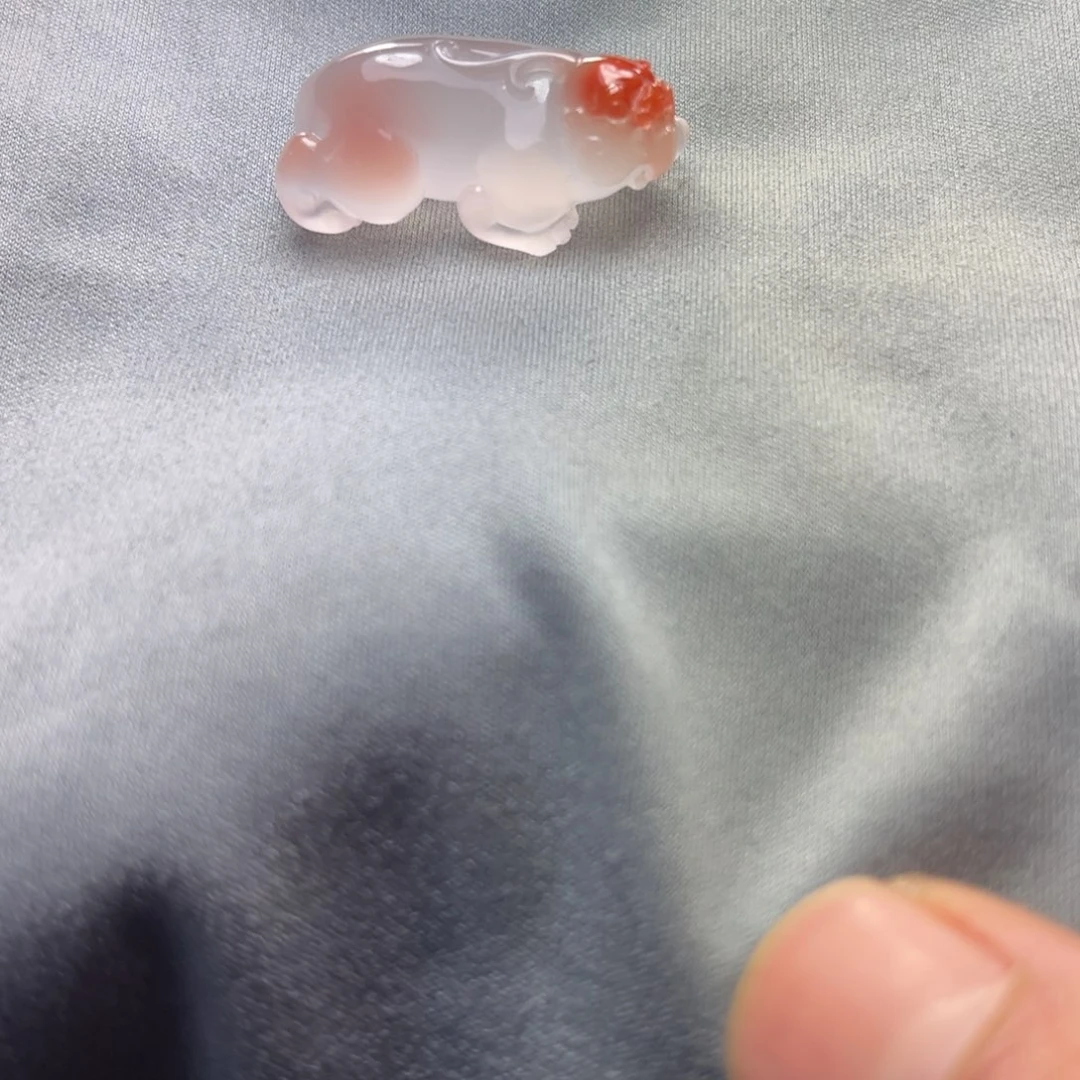 未镶嵌挂件南红玛瑙宇*