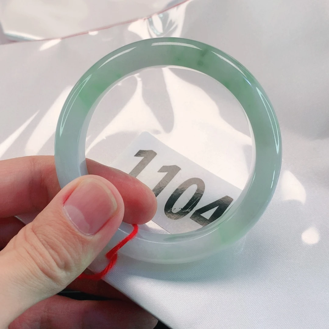 翡翠手镯未镶嵌翡翠手镯1104