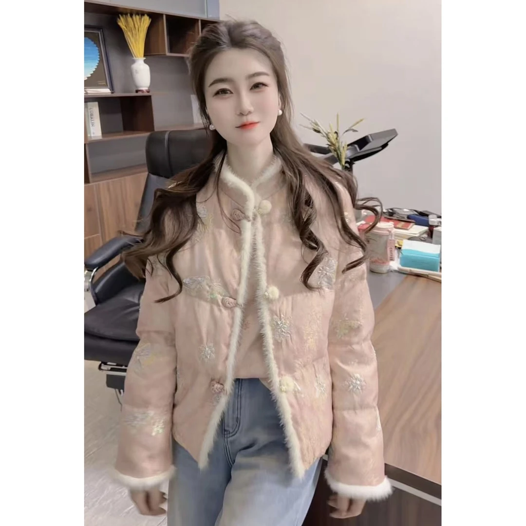 『凛冬蜜桃S』设计显瘦百搭时尚羽绒服5557