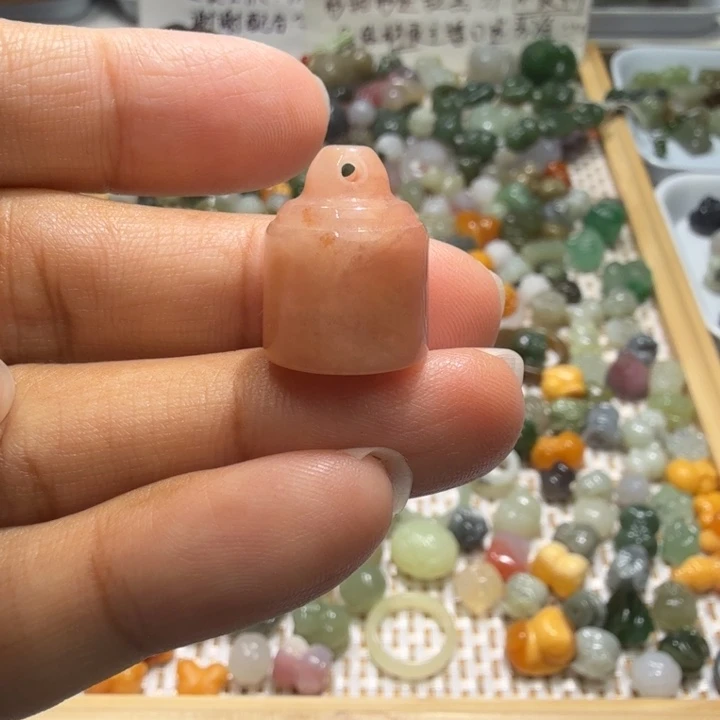 和田玉未镶嵌珠宝半成品