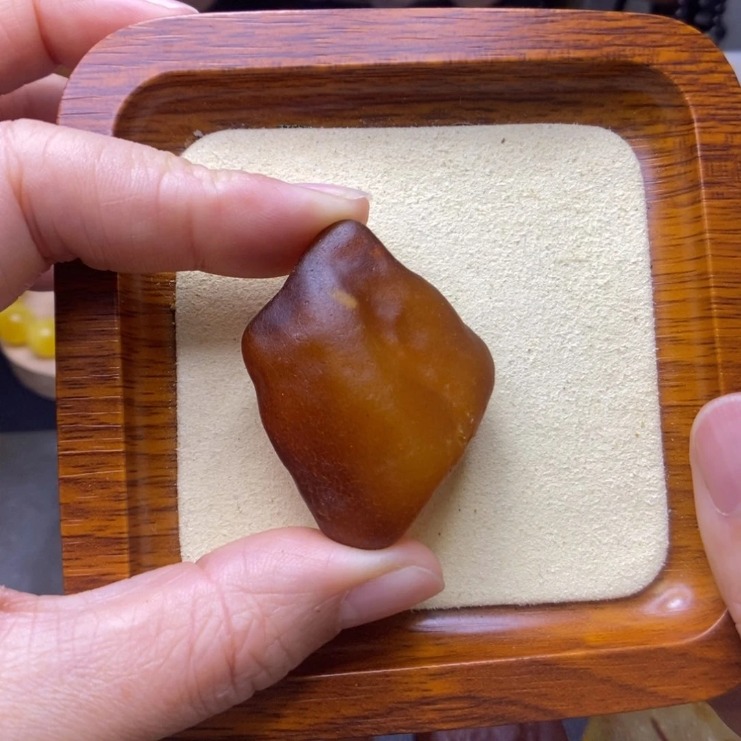 定制琥珀未镶嵌敏