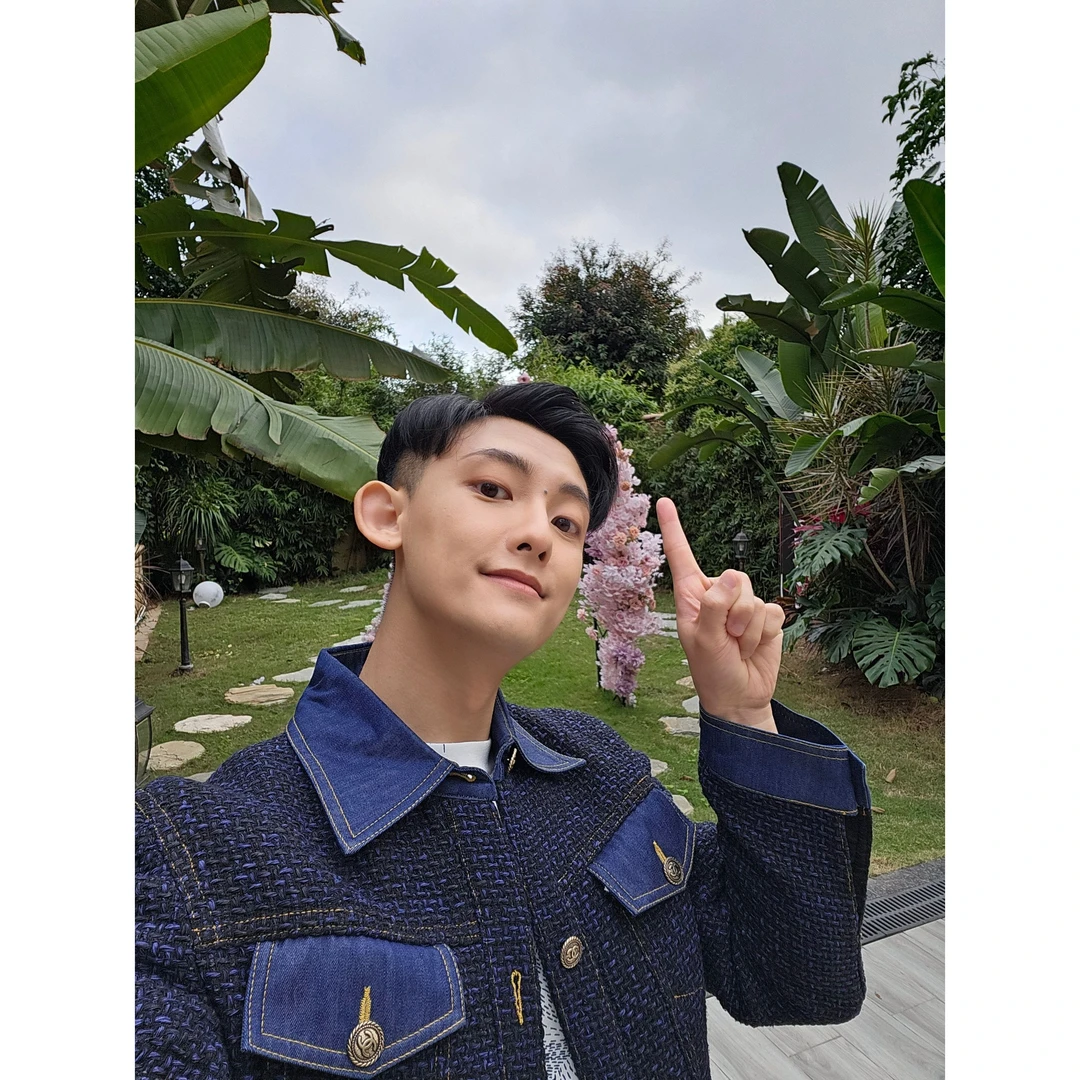 TOLEX2025新款手工时尚百搭女包2