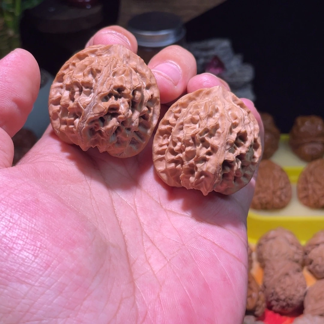 把件文玩核桃40全品原装红皮苹果园