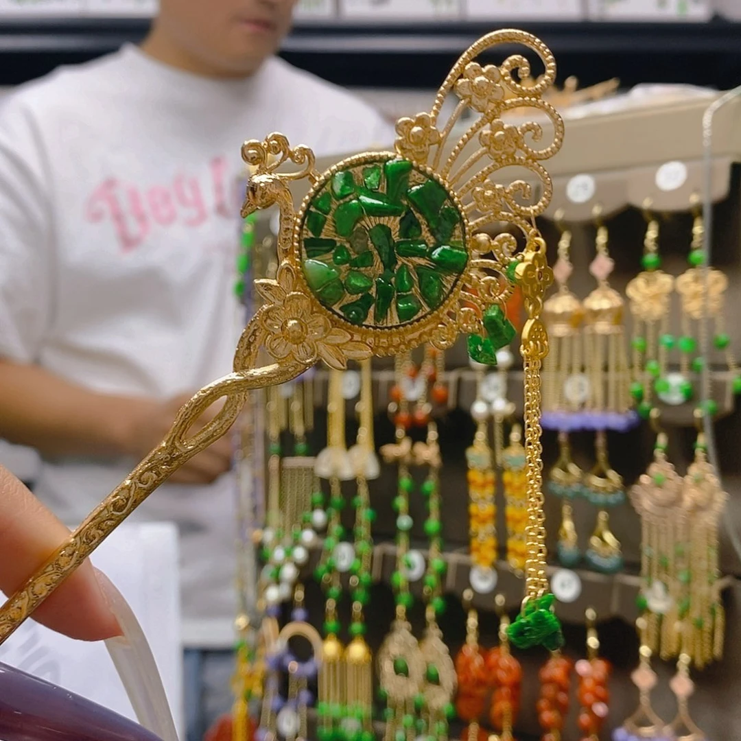 翡翠合金耳饰翡翠