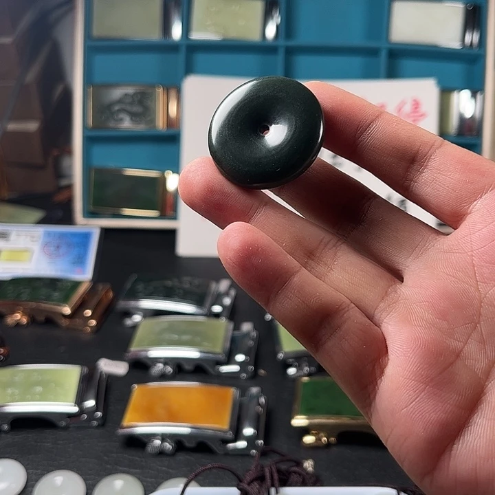 未镶嵌和田玉珠宝半成品