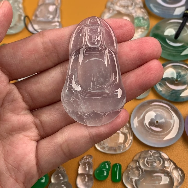 颈饰未镶嵌翡翠….