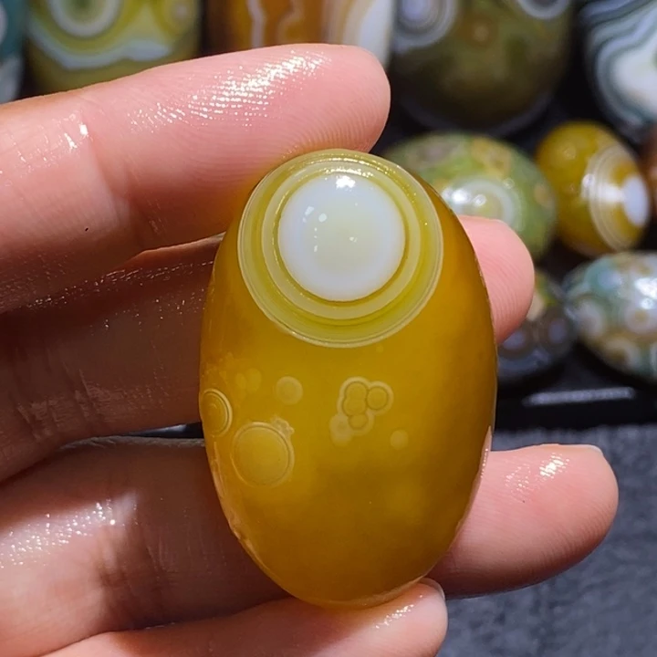 玛瑙/玉髓未镶嵌珠宝半成品20
