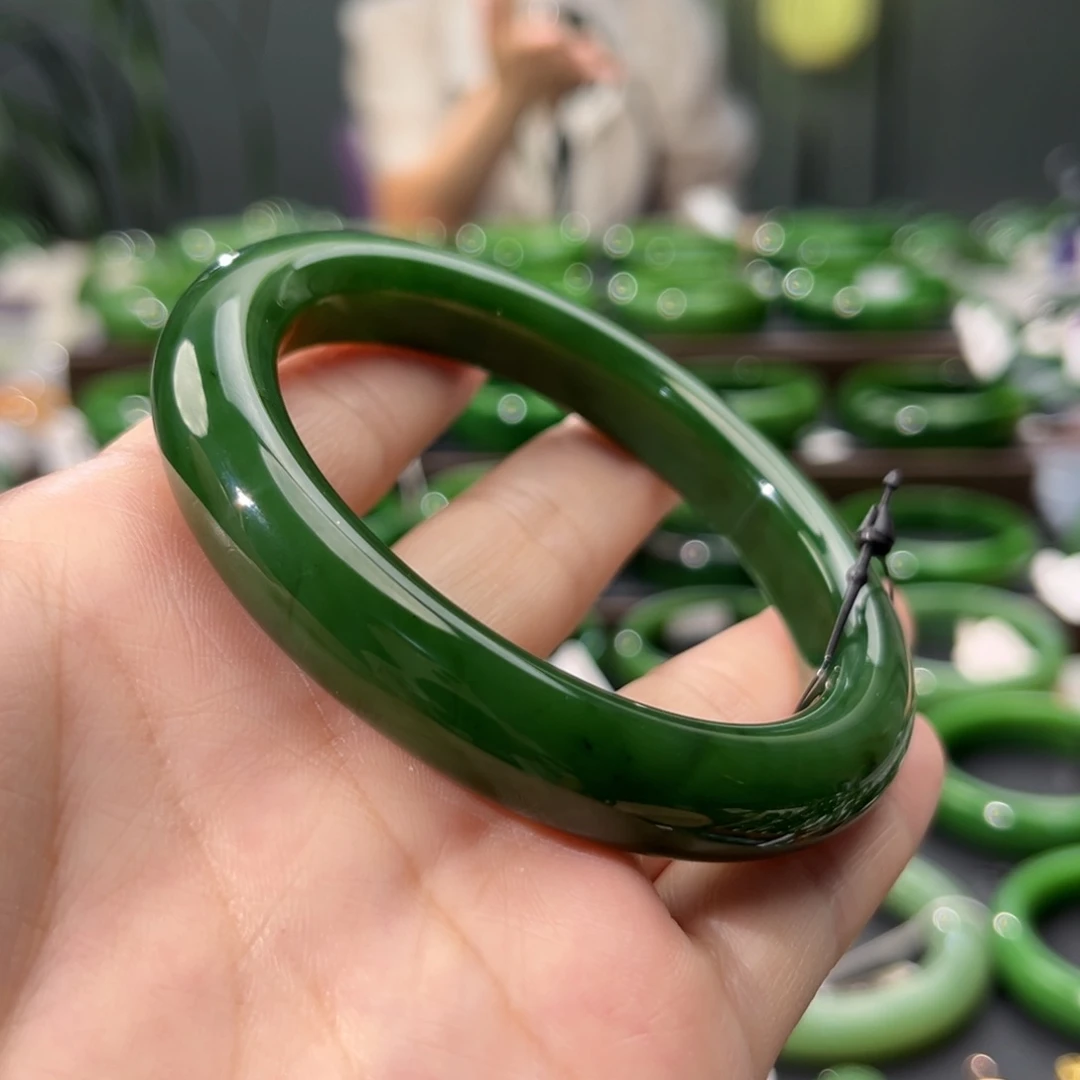 和田玉（碧玉）手镯未镶嵌