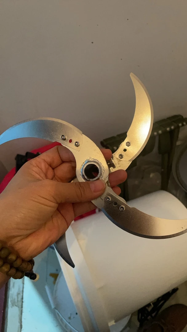 加厚不锈钢刀架，结实耐用不变形，带刀片